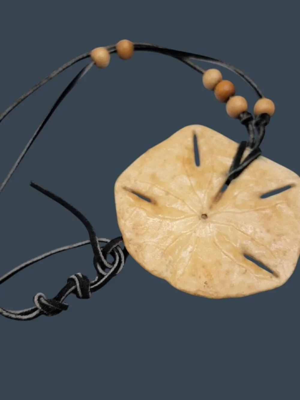 VTG Decoupaged Large Sand Dollar pendant necklace Wood Beads 28